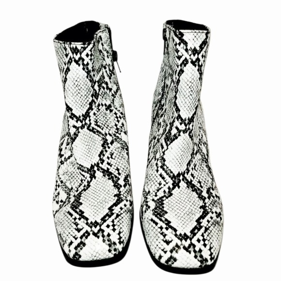Mix No 6 Snake Print Ankle Boots Heel 9M White Black Faux - Picture 2 of 7